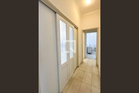 Apartamento à venda com 400m², 4 quartos e 2 vagas Apartamento à venda com 400m², 4 quartos e 2 vagasCorredor