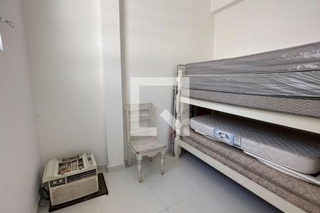 Apartamento à venda com 400m², 4 quartos e 2 vagas Apartamento à venda com 400m², 4 quartos e 2 vagasQuarto de Serviço
