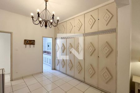 Apartamento à venda com 400m², 4 quartos e 2 vagas Apartamento à venda com 400m², 4 quartos e 2 vagasSuíte 01