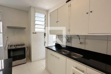 Apartamento à venda com 400m², 4 quartos e 2 vagas Apartamento à venda com 400m², 4 quartos e 2 vagasCozinha