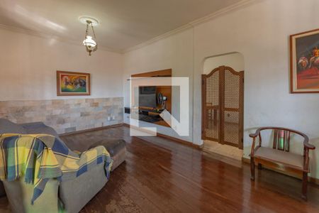 Sala de casa à venda com 4 quartos, 360m² em São João Batista (venda Nova), Belo Horizonte