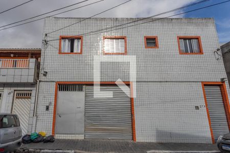 Casa para alugar com 50m², 1 quarto e sem vaga Casa para alugar com 50m², 1 quarto e sem vagaFachada