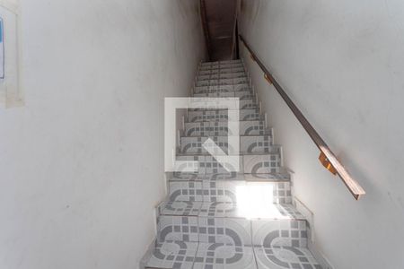 Casa para alugar com 50m², 1 quarto e sem vaga Casa para alugar com 50m², 1 quarto e sem vagaEscada de entrada