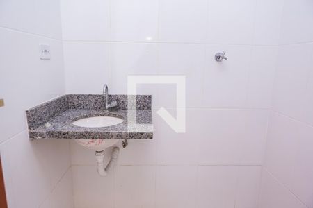 Apartamento para alugar com 38m², 2 quartos e sem vagaBanheiro