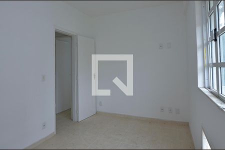 Casa de condomínio à venda com 178m², 5 quartos e 1 vagaQuarto 4