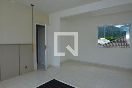 Casa de condomínio à venda com 178m², 5 quartos e 1 vagaQuarto 1