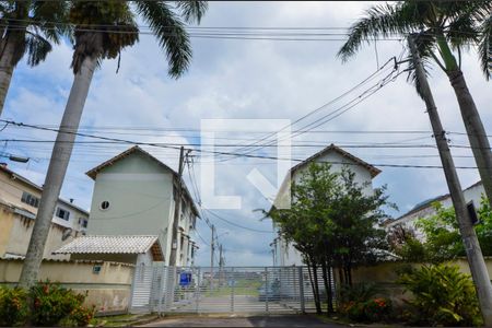 Casa de condomínio à venda com 178m², 5 quartos e 1 vagaFachada