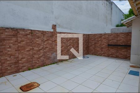 Casa de condomínio à venda com 178m², 5 quartos e 1 vagaÁrea comum