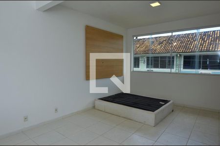 Casa de condomínio à venda com 178m², 5 quartos e 1 vagaQuarto 1