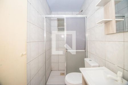 Banheiro de apartamento à venda com 1 quarto, 39m² em Sarandi, Porto Alegre