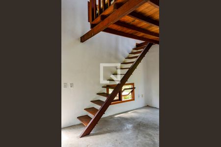 Acesso Quarto - Mezanino de casa para alugar com 1 quarto, 35m² em São João do Rio Vermelho, Florianópolis