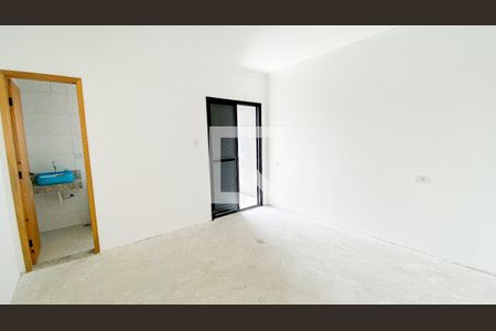 Casa à venda com 128m², 3 quartos e 2 vagasSuite