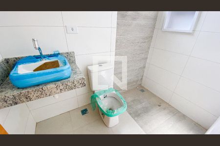 Casa à venda com 128m², 3 quartos e 2 vagasBanheiro da Suíte