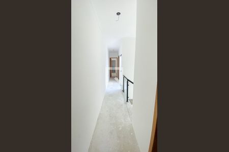 Casa à venda com 128m², 3 quartos e 2 vagasCorredor