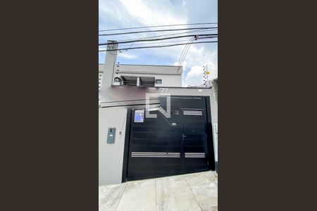 Casa à venda com 128m², 3 quartos e 2 vagasFachada