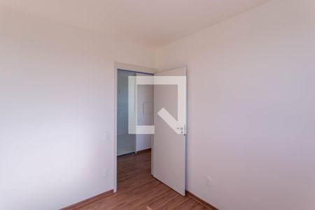 Quarto 1 de apartamento para alugar com 2 quartos, 43m² em Jardim Vitoria, Belo Horizonte