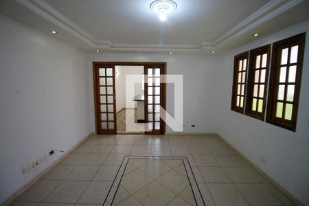 Sala de casa à venda com 3 quartos, 147m² em Vila Carmosina, São Paulo