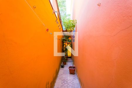 Casa à venda com 124m², 2 quartos e 2 vagas Casa à venda com 124m², 2 quartos e 2 vagasCorredor - Externo