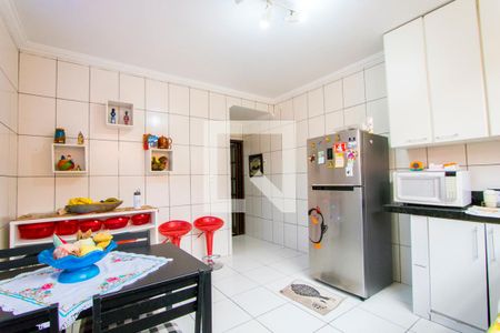 Casa à venda com 124m², 2 quartos e 2 vagas Casa à venda com 124m², 2 quartos e 2 vagasCozinha