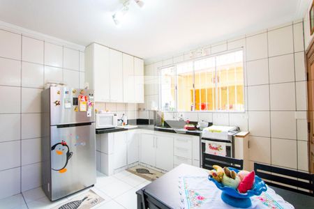 Casa à venda com 124m², 2 quartos e 2 vagas Casa à venda com 124m², 2 quartos e 2 vagasCozinha