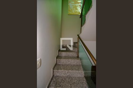 Acesso aos quartos de casa para alugar com 3 quartos, 177m² em Parque Selecta, São Bernardo do Campo