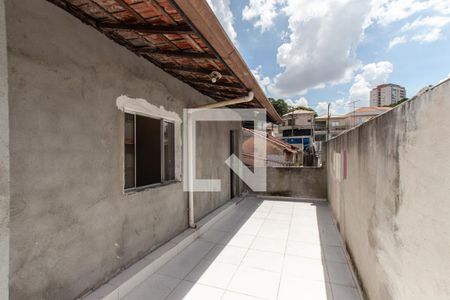 Casa para alugar com 500m², 2 quartos e 1 vagaQuintal