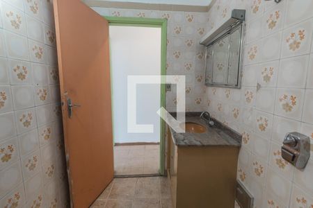 Casa à venda com 80m², 2 quartos e 1 vaga Casa à venda com 80m², 2 quartos e 1 vagaBanheiro