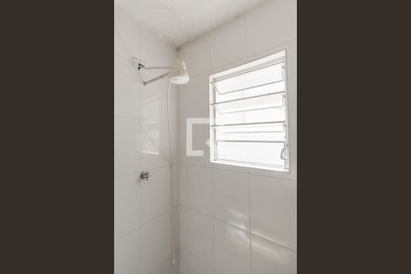 Casa à venda com 80m², 2 quartos e 1 vaga Casa à venda com 80m², 2 quartos e 1 vagaBanheiro