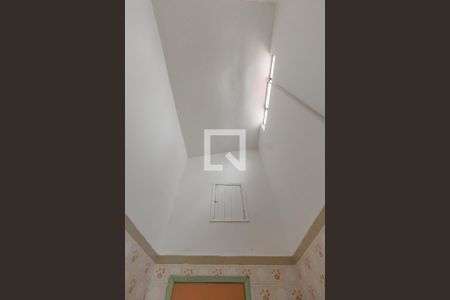 Casa à venda com 80m², 2 quartos e 1 vaga Casa à venda com 80m², 2 quartos e 1 vagaBanheiro