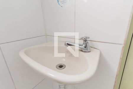 Casa à venda com 80m², 2 quartos e 1 vaga Casa à venda com 80m², 2 quartos e 1 vagaBanheiro