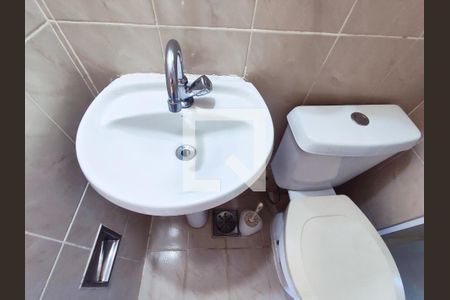 Apartamento para alugar com 64m², 2 quartos e sem vaga Apartamento para alugar com 64m², 2 quartos e sem vagaBanheiro Social