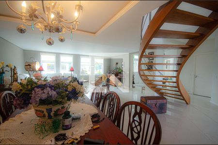 Sala de casa à venda com 4 quartos, 430m² em Jardim Isabel, Porto Alegre