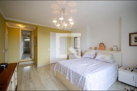 Casa à venda com 430m², 4 quartos e 4 vagasSuíte