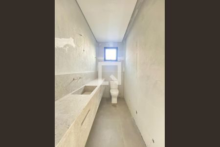 Casa à venda com 225m², 3 quartos e 4 vagasBanheiro