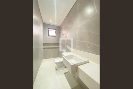 Casa à venda com 225m², 3 quartos e 4 vagasSuíte