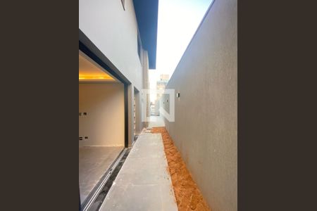 Casa à venda com 225m², 3 quartos e 4 vagasÁrea Externa