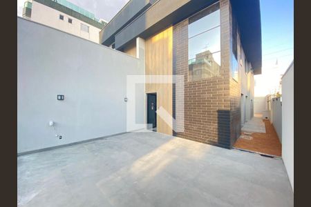 Casa à venda com 225m², 3 quartos e 4 vagasÁrea Externa