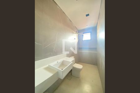 Casa à venda com 225m², 3 quartos e 4 vagasBanheiro