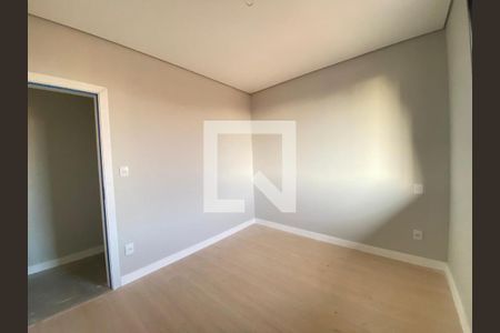 Casa à venda com 225m², 3 quartos e 4 vagasQuarto 2