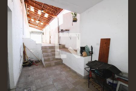 Casa à venda com 120m², 4 quartos e 2 vagasQuintal