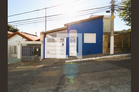 Casa à venda com 120m², 4 quartos e 2 vagasFachada com plaquinha