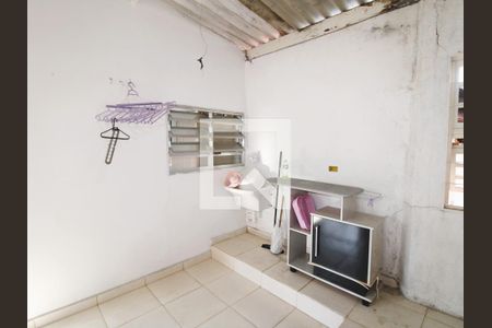 Casa à venda com 120m², 4 quartos e 2 vagasÁrea de Serviço