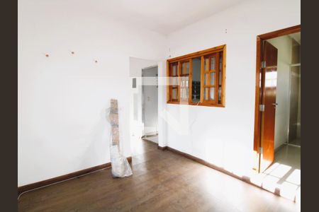 Casa à venda com 120m², 4 quartos e 2 vagasSuíte