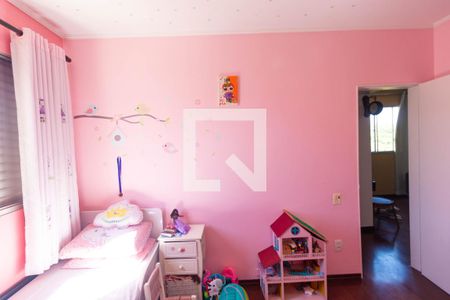 Apartamento à venda com 73m², 2 quartos e 1 vagaQuarto 02