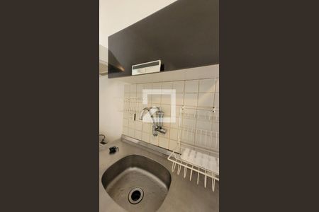 Cozinha de kitnet/studio para alugar com 1 quarto, 15m² em Cidade Universitária, Campinas