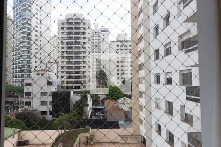 Apartamento à venda com 230m², 3 quartos e 3 vagasVista