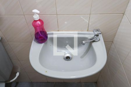 Casa à venda com 240m², 3 quartos e 3 vagasLavabo da garagem