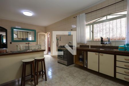 Casa à venda com 240m², 3 quartos e 3 vagasCozinha