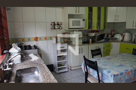 Casa para alugar com 299m², 3 quartos e 2 vagasCozinha