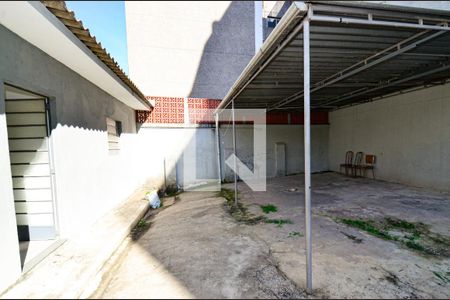Casa à venda com 45m², 1 quarto e 4 vagas Casa à venda com 45m², 1 quarto e 4 vagasÁrea comum
